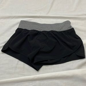 Forever 21 athletic shorts never worn
